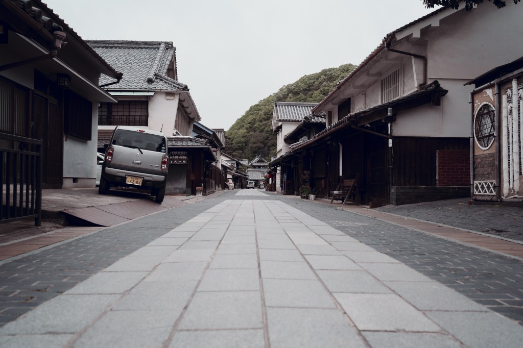 Takehara, and Setonaikai in late&nbsp;spring